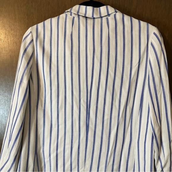 Banana Republic Blue and White Striped Blazer - Picture 7 of 12